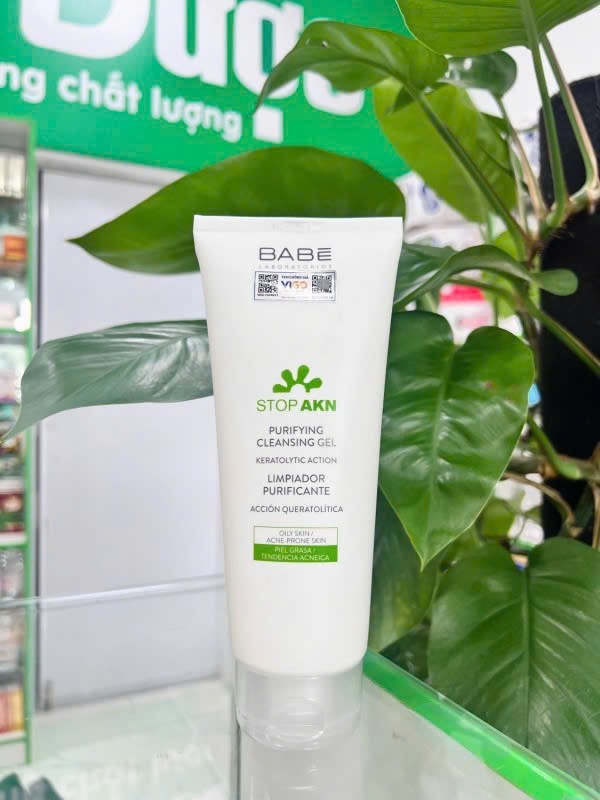 Gel rửa mặt giảm mụn, kiểm soát dầu BABE LABORATORIOS Stop AKN Purifying Cleansing Gel 200ml